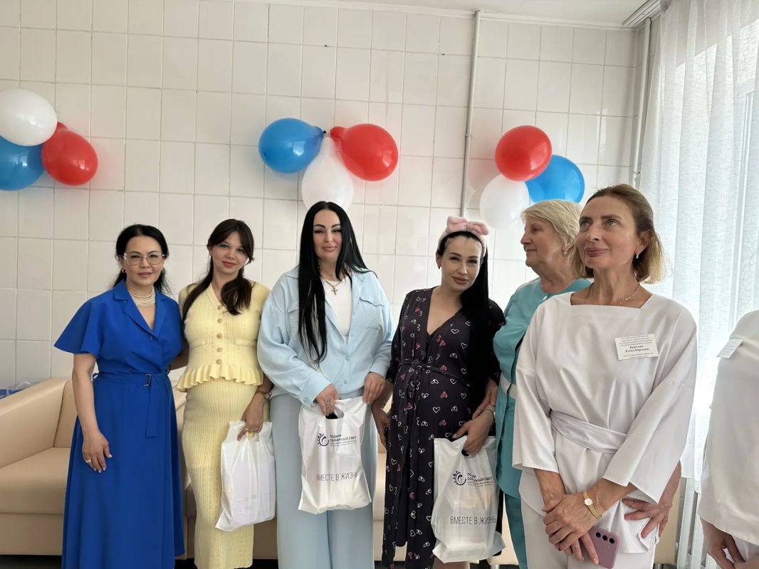 В Луганском перинатальном центре открылся современный кабинет послеродового сопровождения В Луганском перинатальном центре открылся современный кабинет послеродового сопровождения