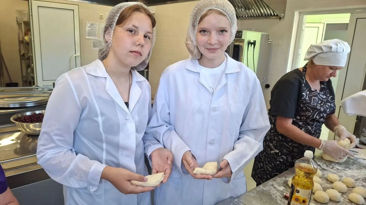 «Сладкая Радость» из Беловодской школы №1 — вкус заботы для наших героев! «Сладкая Радость» из Беловодской школы №1 — вкус заботы для наших героев!
