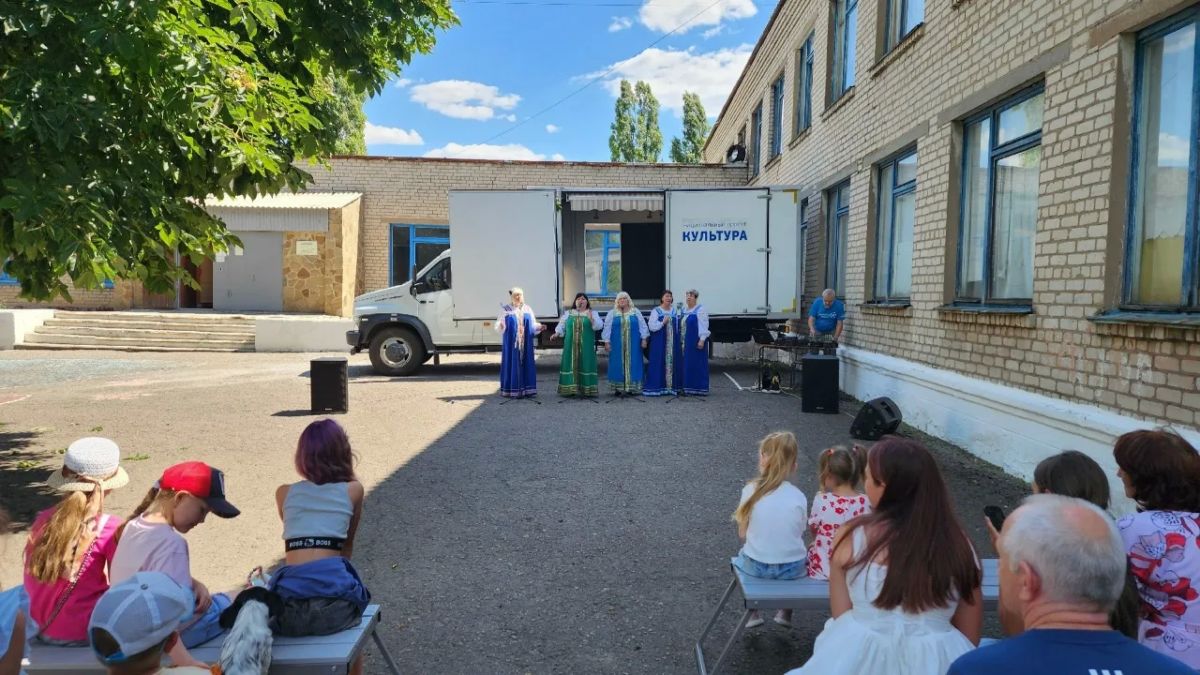 В селе Ореховка прошел концерт «С песней по жизни» В селе Ореховка прошел концерт «С песней по жизни»