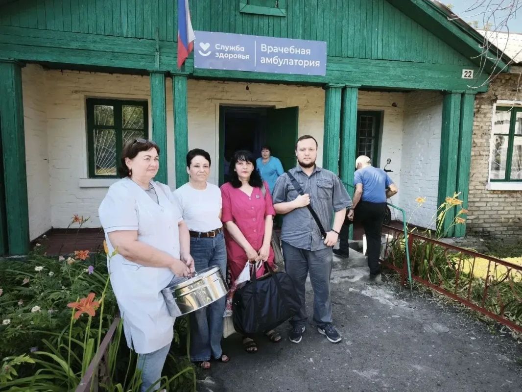 "Здоровье для каждого": Выездная бригада Кировской ЦГМБ провела приём жителей пгт "Здоровье для каждого": Выездная бригада Кировской ЦГМБ провела приём жителей пгт