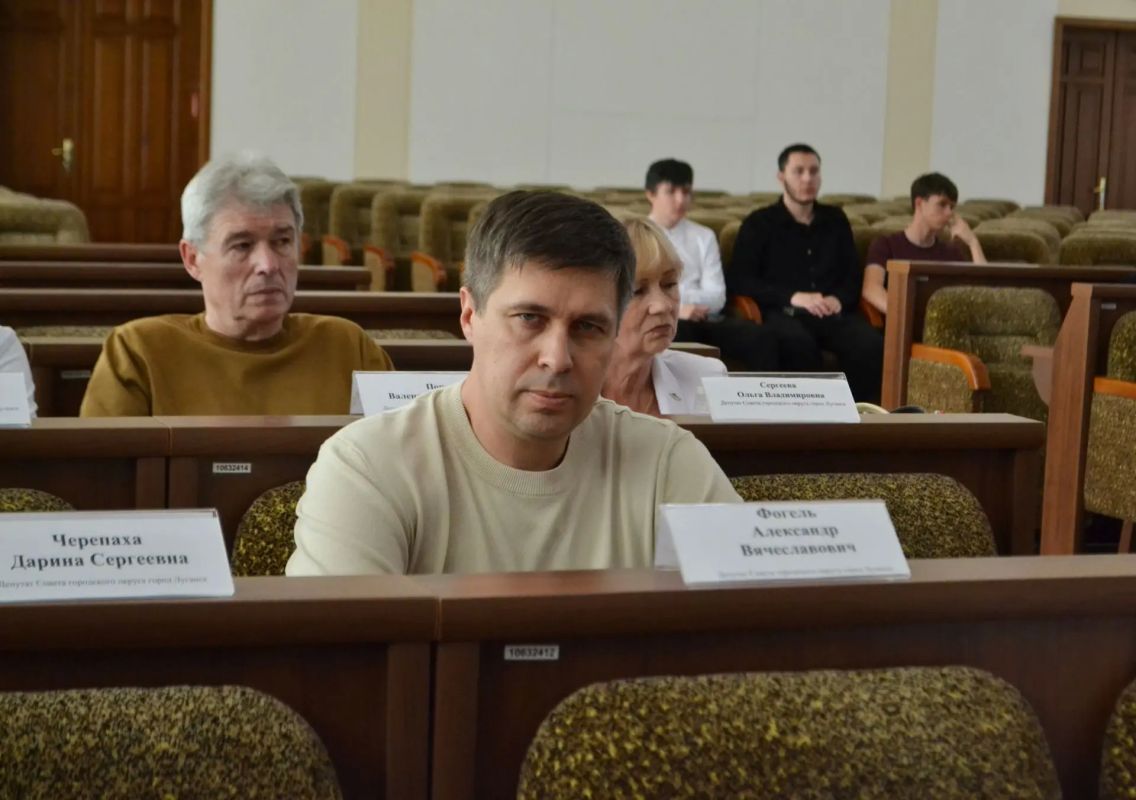 Состоялось пятьдесят первое заседание Совета городского округа города Луганска Состоялось пятьдесят первое заседание Совета городского округа города Луганска