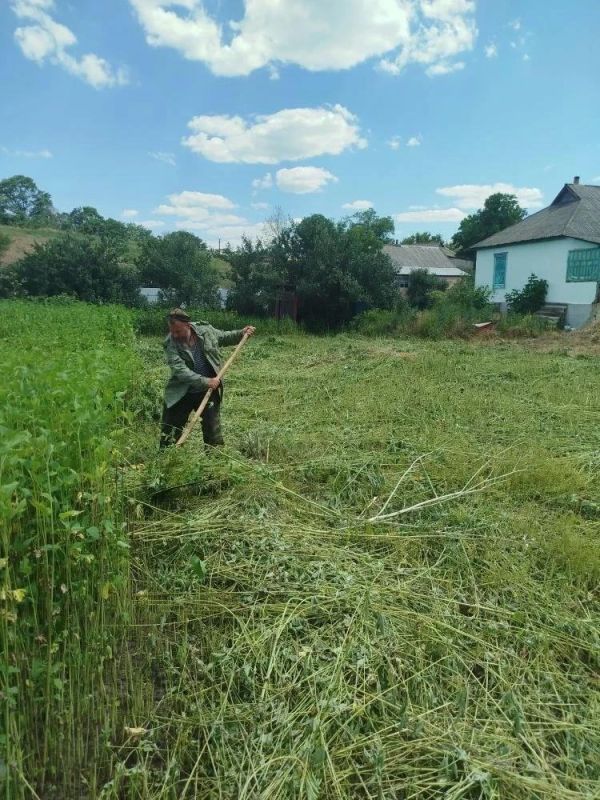 В Ровеньках оказывают помощь семьям героев, погибших в ходе СВО