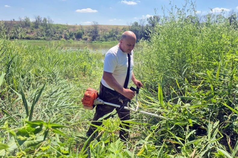 В селе Медвежанка прошла акция «Вода России» В селе Медвежанка прошла акция «Вода России»