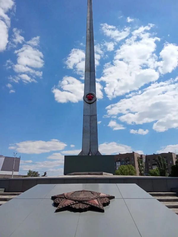 Роман Лысенко: Сегодня, 3 июля, принял участие в знаковом событии — торжественном открытии обновленного Обелиска Победы в городе Алчевске