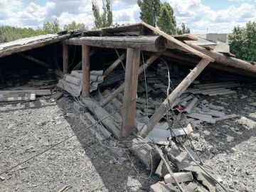 95 процентов составляет готовность у трех ремонтируемых в Кировске кровель