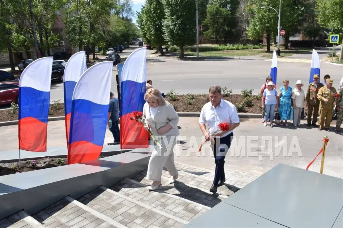 Восстановленный обелиск Победы открыли в Алчевске