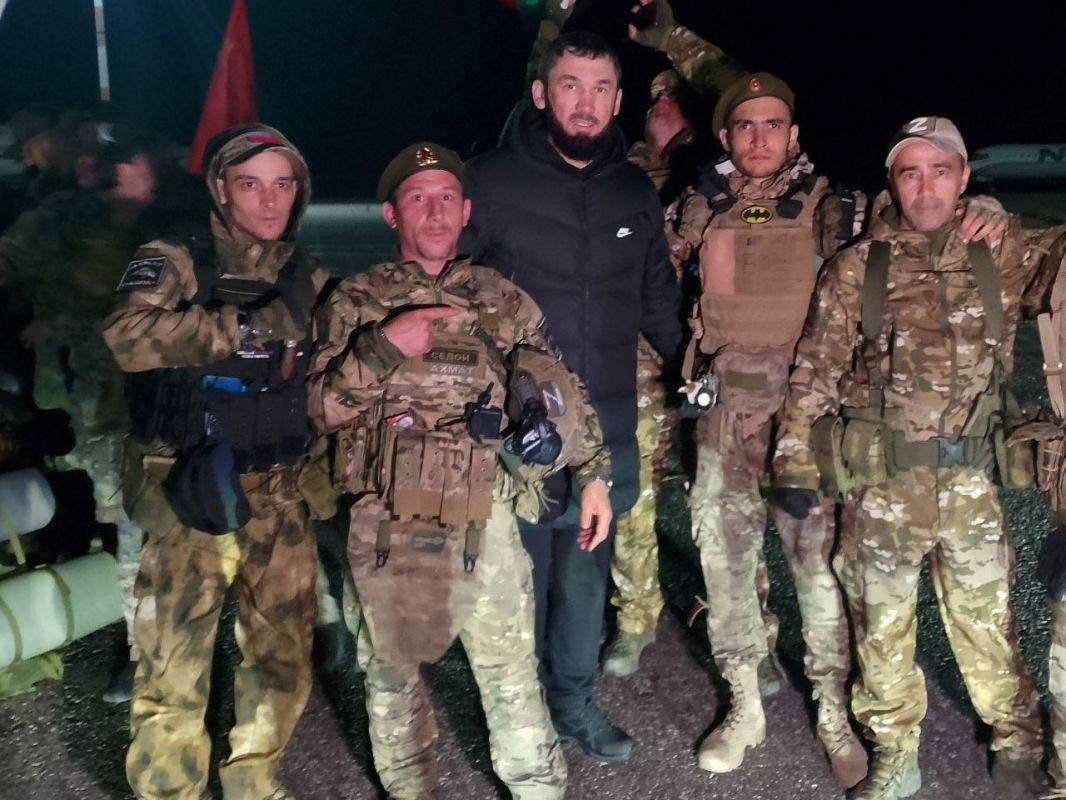Служба в спецподразделении «Ахмат» — это не только честь, но и огромная ответственность Служба в спецподразделении «Ахмат» — это не только честь, но и огромная ответственность