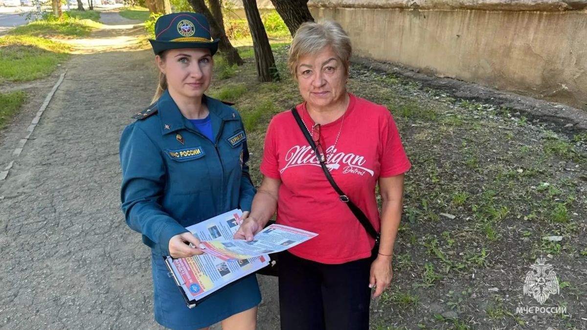 Безопасность — в деталях: рейды спасателей МЧС России в Алчевске Безопасность — в деталях: рейды спасателей МЧС России в Алчевске