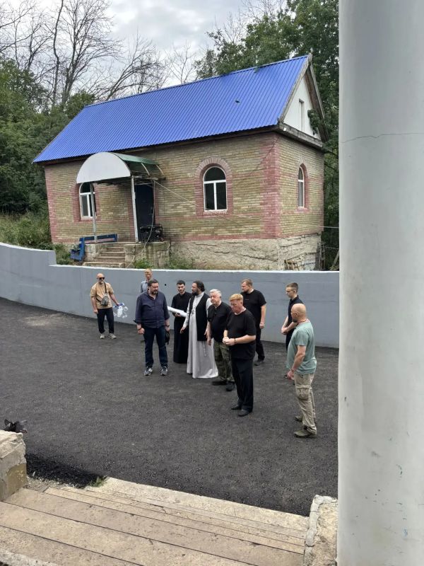 Виктор Водолацкий: В очередной раз вместе с членами Попечительского совета по восстановлению Преображенского храма и православного паломнического комплекса «Киселева Балка» посетили это благословенное место, которое по праву... Виктор Водолацкий: В очередной раз вместе с членами Попечительского совета по восстановлению Преображенского храма и православного паломнического комплекса «Киселева Балка» посетили это благословенное место, которое по праву...