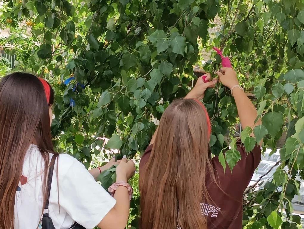 В Кировском историко-художественном музее для активистов Первичного отделения Движения Первых Кировской многопрофильной гимназии была проведена тематическая встреча: «Народные праздники: Праздник Ивана Купалы: история... В Кировском историко-художественном музее для активистов Первичного отделения Движения Первых Кировской многопрофильной гимназии была проведена тематическая встреча: «Народные праздники: Праздник Ивана Купалы: история...