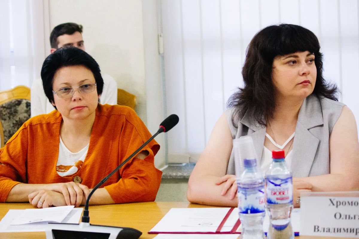 В ЛГУ им. В.И. Даля обсудили сохранение исторической памяти Луганщины В ЛГУ им. В.И. Даля обсудили сохранение исторической памяти Луганщины