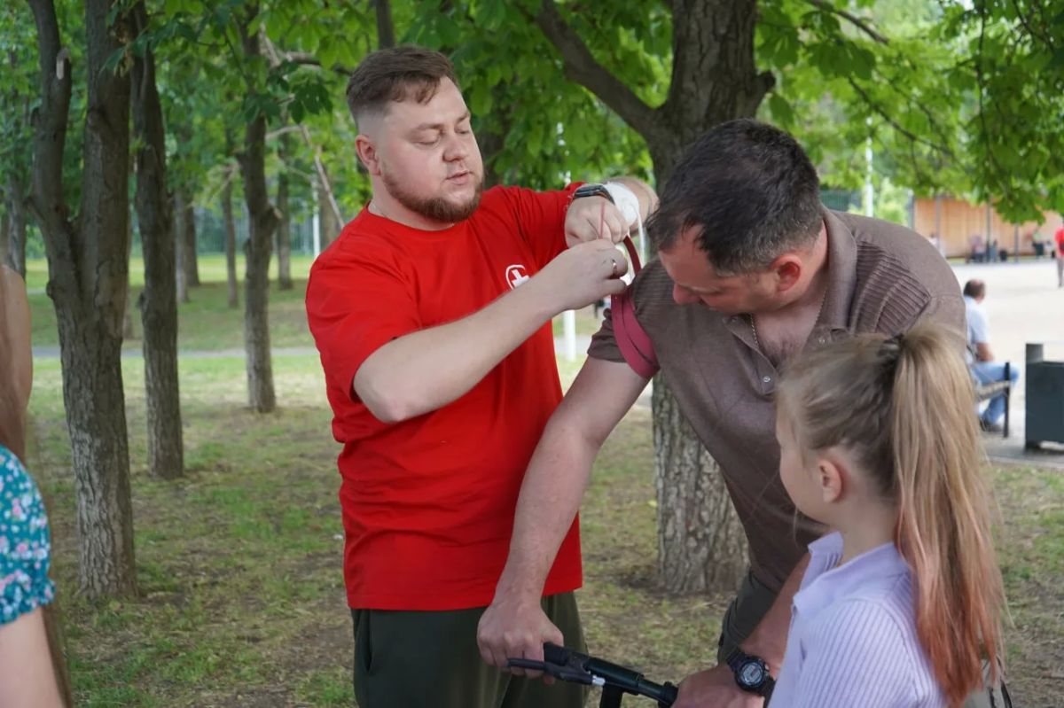 Научитесь действовать правильно в любой экстренной ситуации, и однажды это спасет чью-то жизнь Научитесь действовать правильно в любой экстренной ситуации, и однажды это спасет чью-то жизнь