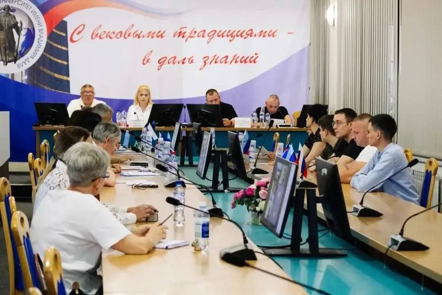 Иван Кусов: В ЛГУ им. В.И. Даля состоялся круглый стол, посвящённый сохранению историко-культурного наследия Луганской Народной Республики