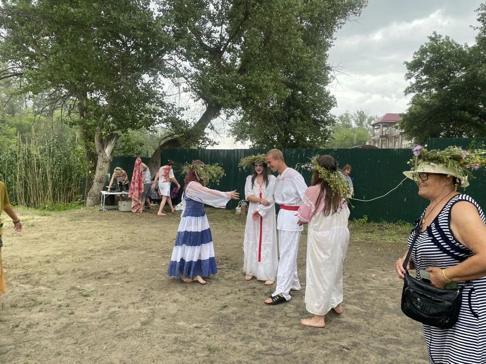 В ночь с 6 на 7 июля в 2026 году отмечается один из самых ярких и любимых народных праздников — Иван Купала