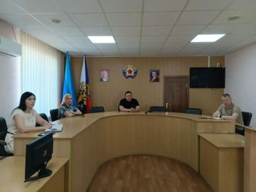 Андрей Рубанцов: РАБОЧУЮ НЕДЕЛЮ НАЧАЛ С СОВЕЩАНИЯ С РУКОВОДИТЕЛЯМИ ОТДЕЛОВ И УПРАВЛЕНИЙ АДМИНИСТРАЦИИ, А ТАКЖЕ ПОДВЕДОМСТВЕННЫХ УЧРЕЖДЕНИЙ