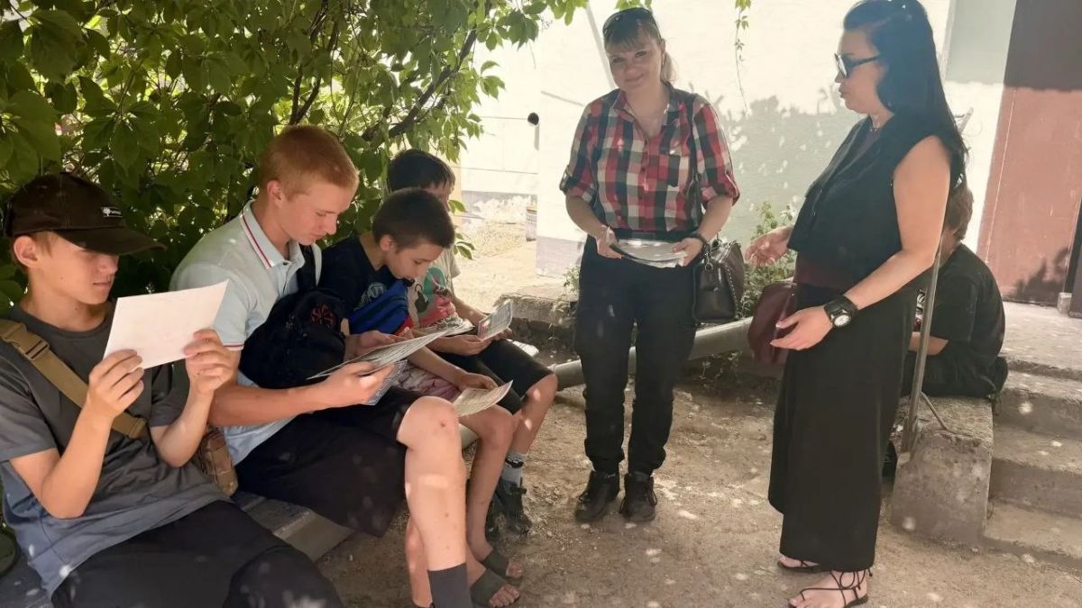В Рубежном прошли рейды в рамках акции «Безопасность детства» (летний период) В Рубежном прошли рейды в рамках акции «Безопасность детства» (летний период)