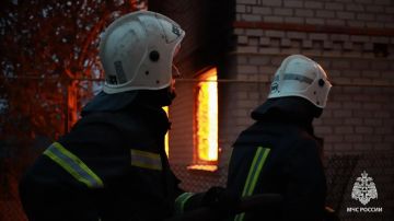 За сутки в ЛНР произошло 16 пожаров