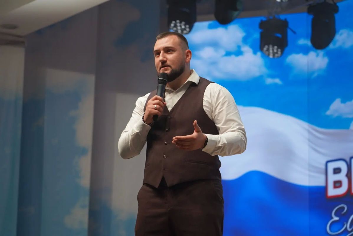 Михаил Голубович: Сегодня в стенах ЛГПУ весь день звучат радостные голоса выпускников! Михаил Голубович: Сегодня в стенах ЛГПУ весь день звучат радостные голоса выпускников!