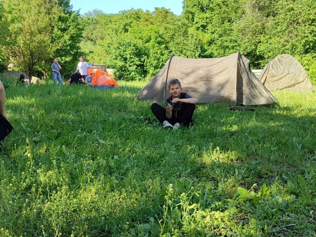 Туристы продолжают активно готовиться к водному походу Туристы продолжают активно готовиться к водному походу