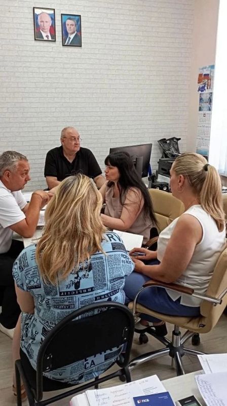 В Станично-Луганском округе обсудили вопросы доступности соцуслуг и внедрение системы долговременного ухода В Станично-Луганском округе обсудили вопросы доступности соцуслуг и внедрение системы долговременного ухода