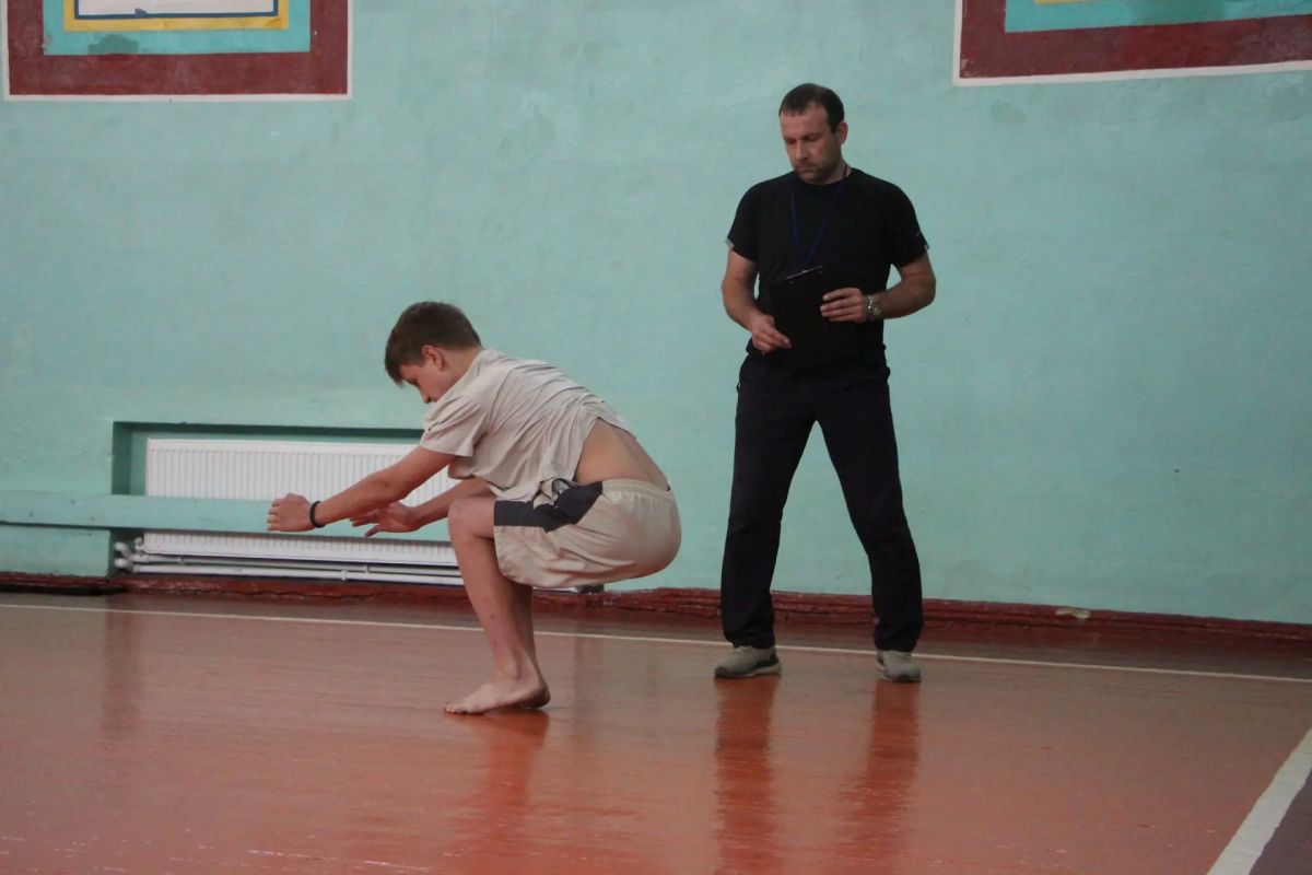 Спортивный семейный фестиваль "Семейная команда" в Меловском округе: единство, спорт и тепло семейных традиций Спортивный семейный фестиваль "Семейная команда" в Меловском округе: единство, спорт и тепло семейных традиций