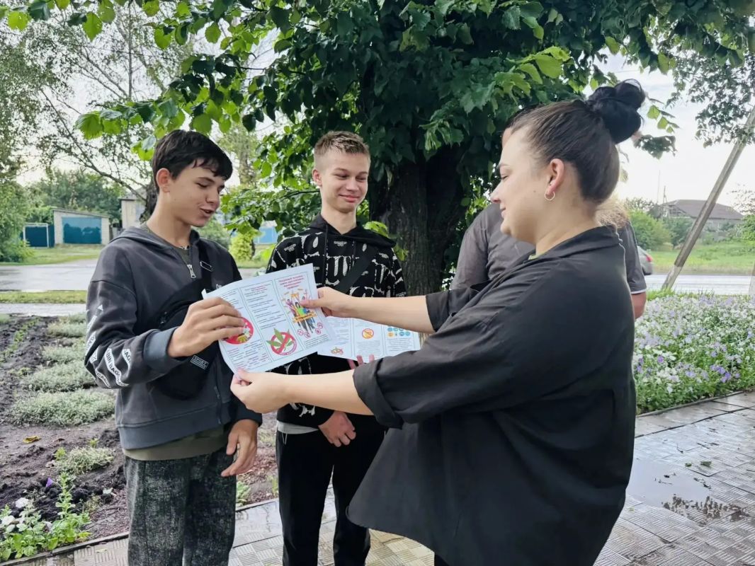 В селе Осиново Новопсковского муниципального округа Луганской Народной Республики состоялось профилактическое мероприятие «Стоп наркотик» В селе Осиново Новопсковского муниципального округа Луганской Народной Республики состоялось профилактическое мероприятие «Стоп наркотик»