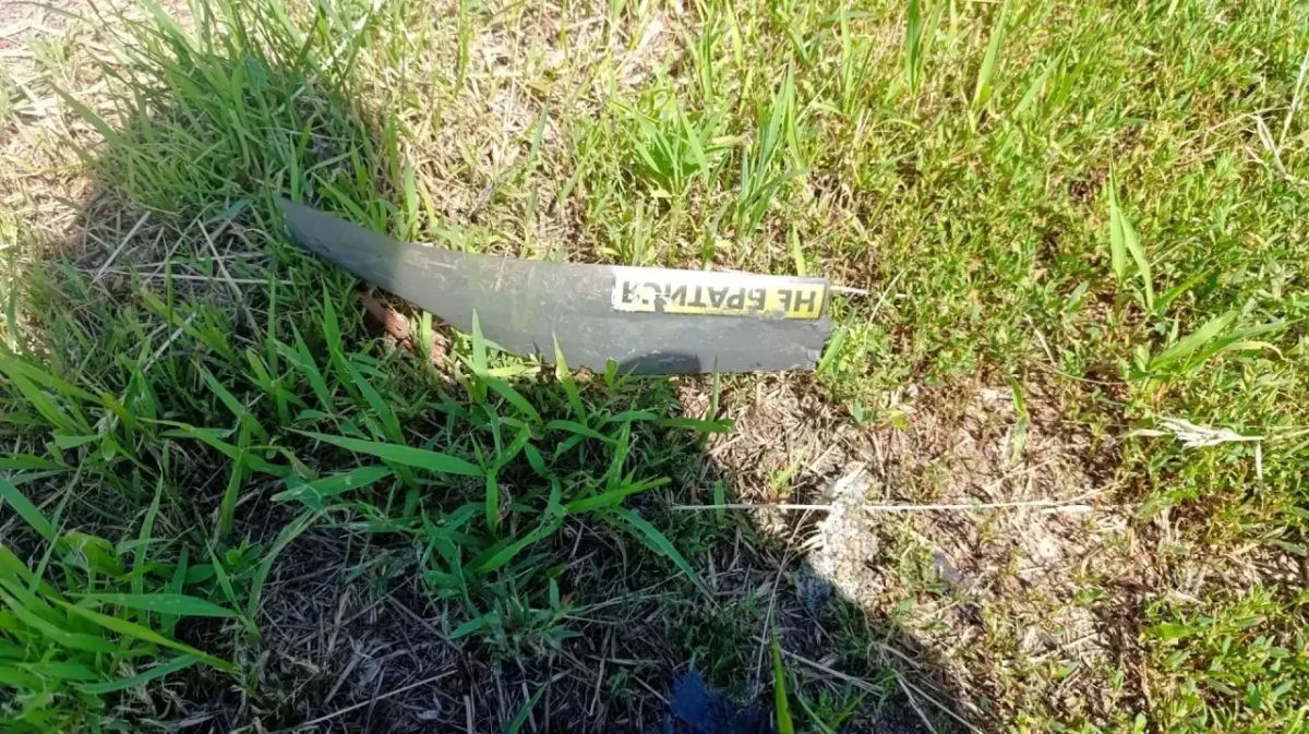 БПЛА атаковали частные дома в Кременной и Старобельском округе БПЛА атаковали частные дома в Кременной и Старобельском округе