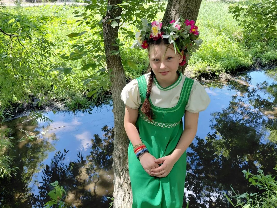 6 июля сотрудники Городищенского фольклорного центра организовали для детей информационный час «Магия купальских трав» 6 июля сотрудники Городищенского фольклорного центра организовали для детей информационный час «Магия купальских трав»