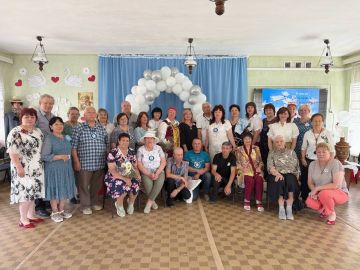 Сергей Колягин: В преддверии Дня семьи, любви и верности в рамках партийного проекта «Единой России» «Старшее поколение» в Первомайском комплексном центре социального обслуживания населения царила по-настоящему теплая и...