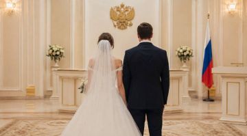 Более семи тыс. пар в ЛНР заключили браки в прошлом году, это свидетельствует об укреплении семейных ценностей на Луганщине