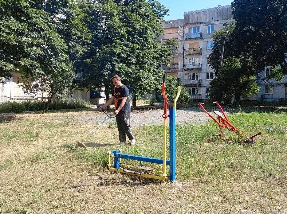 Сергей Колягин: Благоустройство общественных зон — одна из приоритетных задач в нашем муниципалитете, и в ее реализации активно участвуют как коммунальные службы, так и общественность Сергей Колягин: Благоустройство общественных зон — одна из приоритетных задач в нашем муниципалитете, и в ее реализации активно участвуют как коммунальные службы, так и общественность