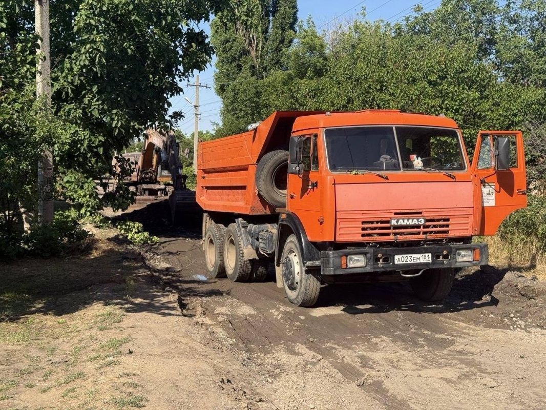 Ульяновские дорожники приступили к капитальному ремонту улицы Маяковского в Лутугино Ульяновские дорожники приступили к капитальному ремонту улицы Маяковского в Лутугино