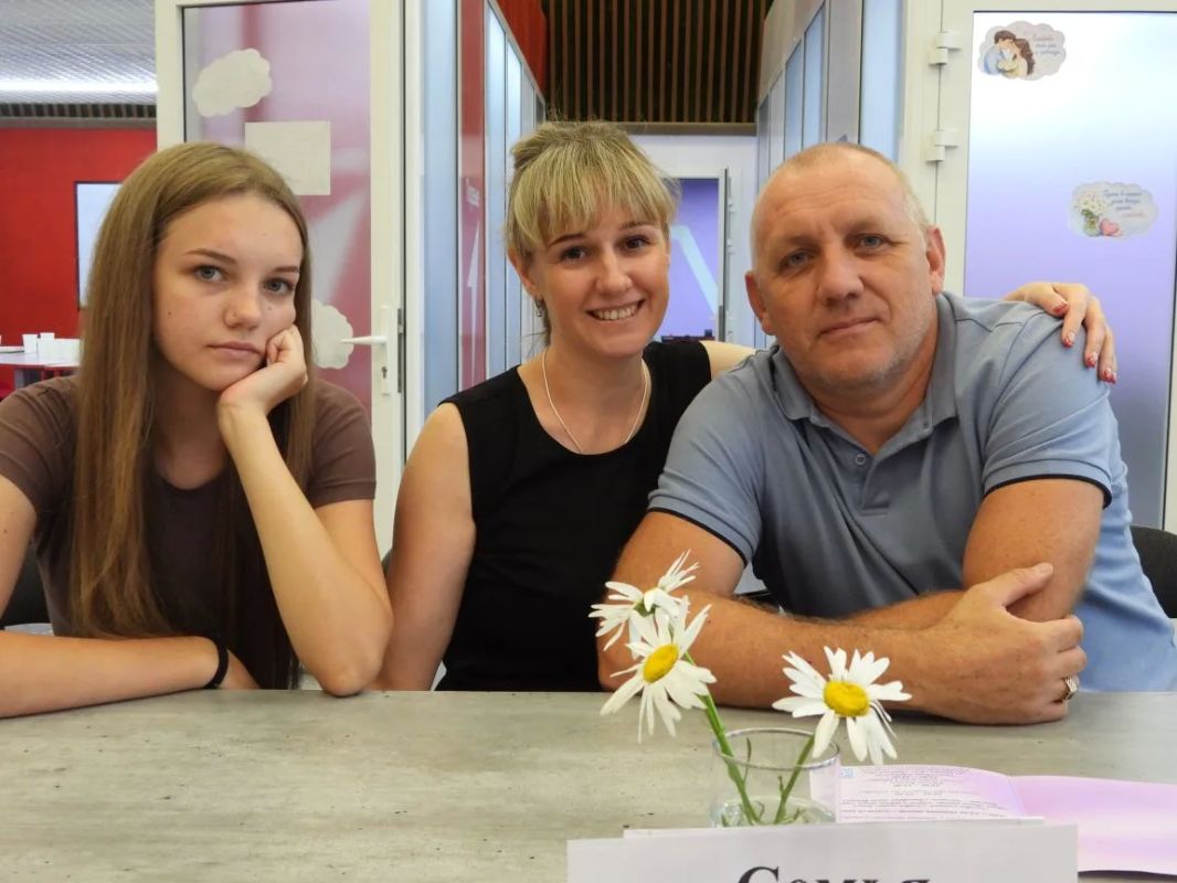 Семейный очаг» зажёгся в нашем молодёжном центре! Семейный очаг» зажёгся в нашем молодёжном центре!