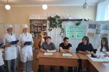 Члены УИК Стаханова провели встречу с молодёжью в преддверии Дня семьи, любви и верности