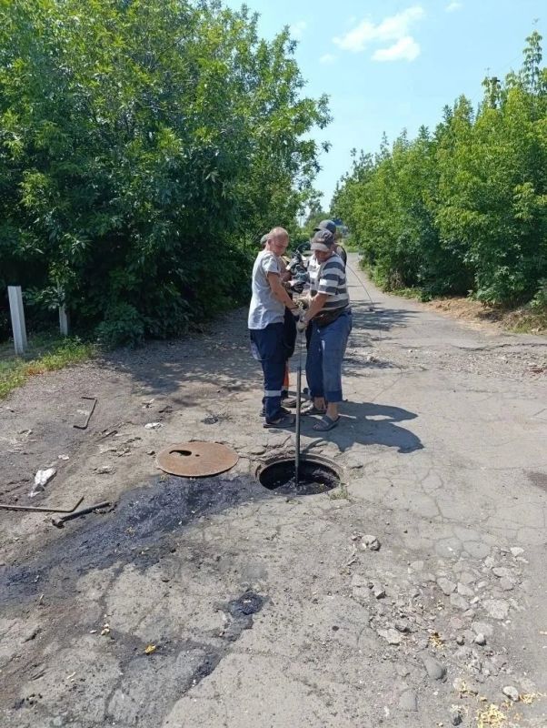 В округе продолжаются ежедневные работы по благоустройству В округе продолжаются ежедневные работы по благоустройству