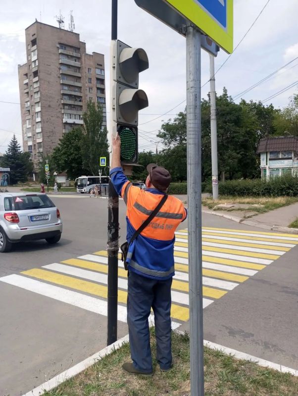 Коммунальными службами проведены работы на территории города Коммунальными службами проведены работы на территории города