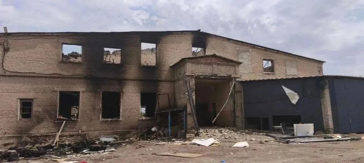 Кадры последствий ночного удара ВСУ по Первомайску Кадры последствий ночного удара ВСУ по Первомайску