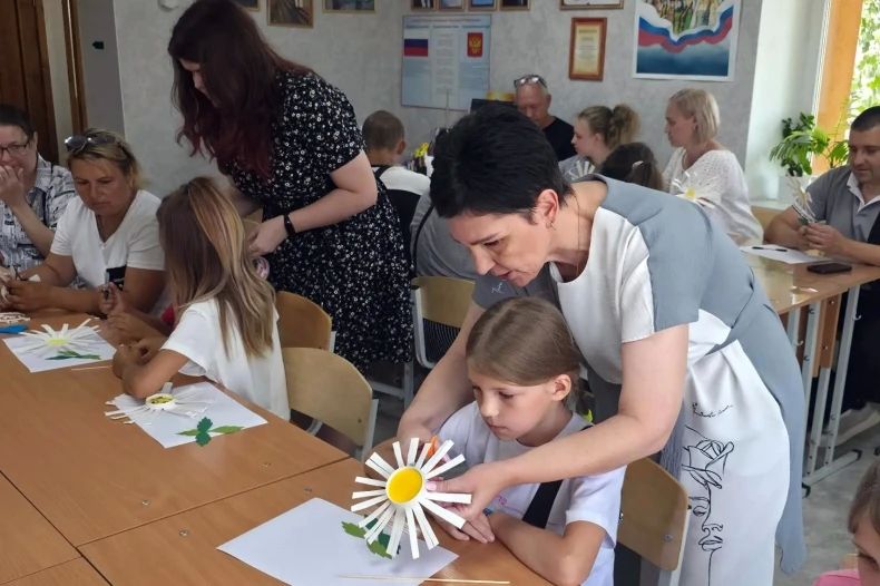 В Свердловске состоялся муниципальный фестиваль «Семейная команда» В Свердловске состоялся муниципальный фестиваль «Семейная команда»