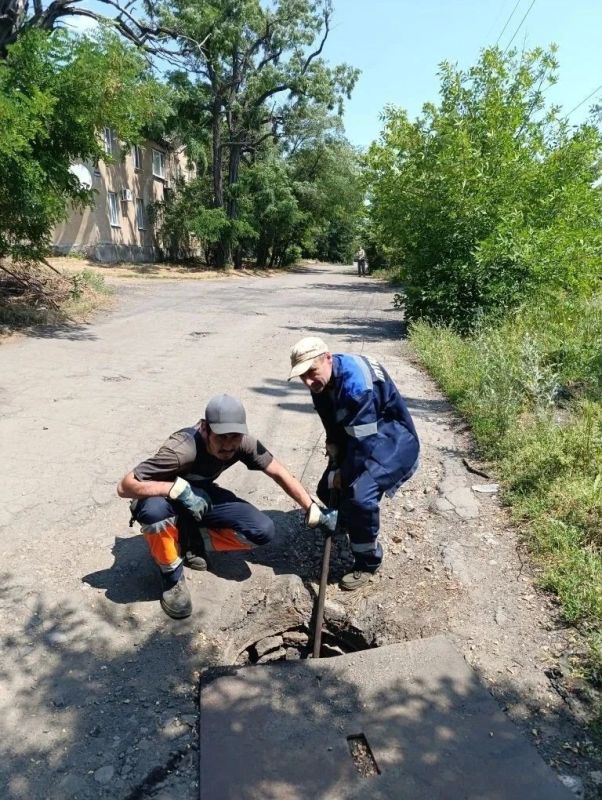 В округе продолжаются ежедневные работы по благоустройству В округе продолжаются ежедневные работы по благоустройству