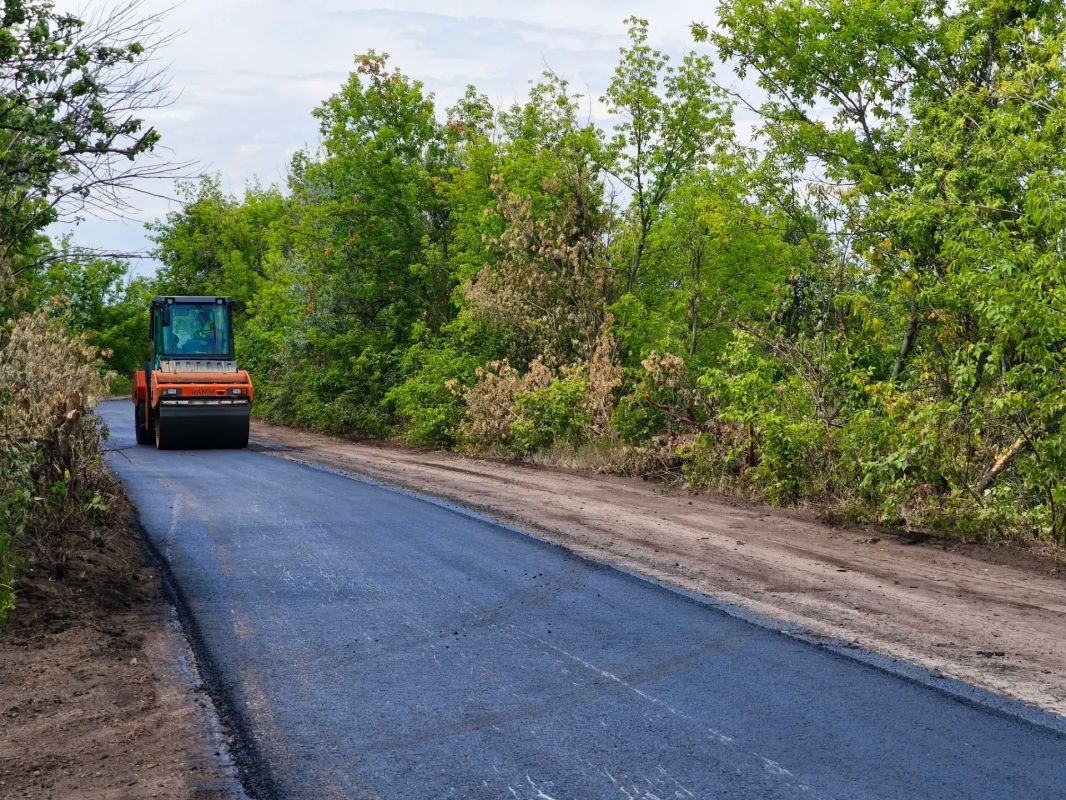 В Кировске проводится ремонт автодороги, ведущей в поселок Тавричанское, за счет средств муниципального бюджета В Кировске проводится ремонт автодороги, ведущей в поселок Тавричанское, за счет средств муниципального бюджета