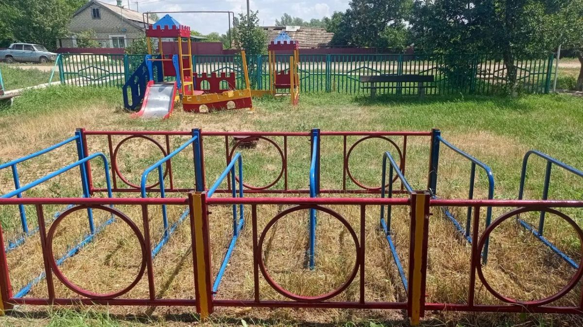 Детская площадка в Третьяковке заиграла новыми красками Детская площадка в Третьяковке заиграла новыми красками