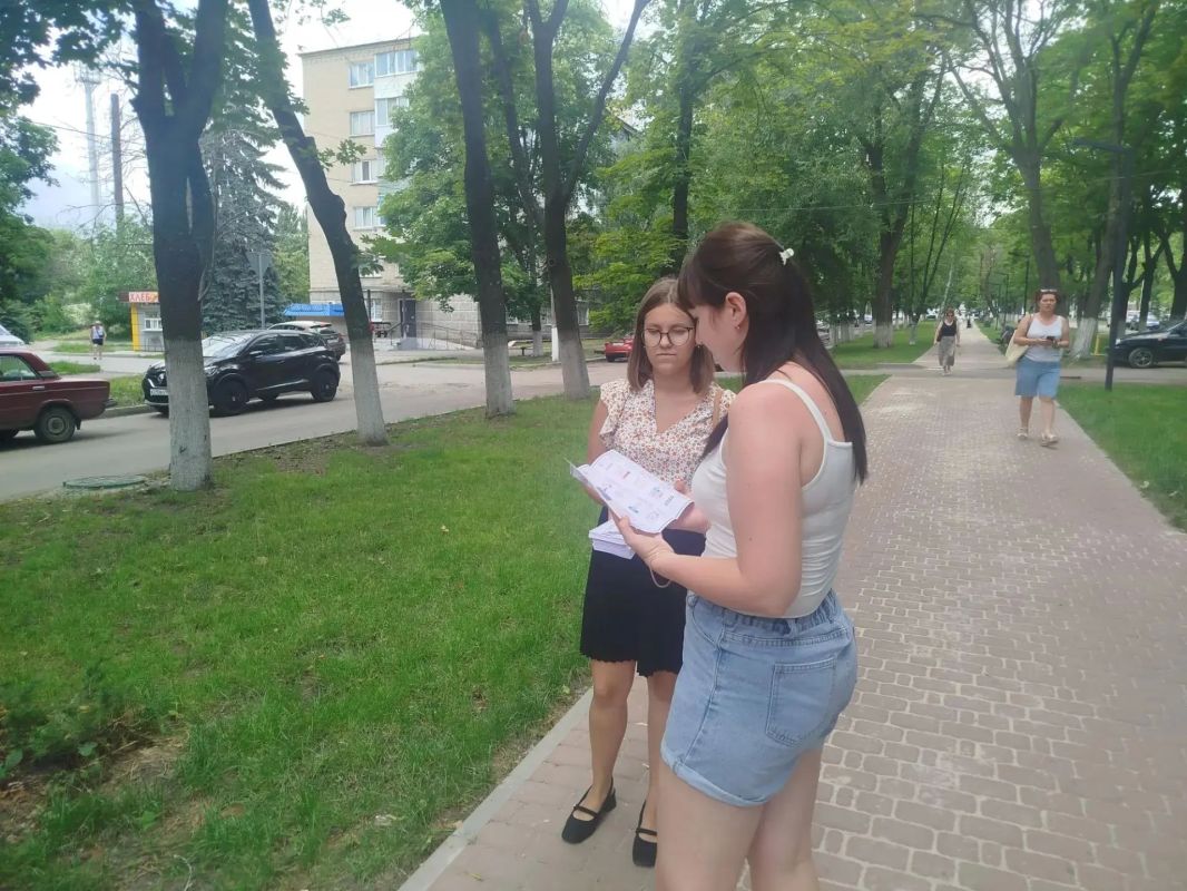 Андрей Рубанцов: В РОВЕНЬКАХ ПРОШЛА АКЦИЯ «ЗАЩИТА ИНТЕРЕСОВ СЕМЬИ» Андрей Рубанцов: В РОВЕНЬКАХ ПРОШЛА АКЦИЯ «ЗАЩИТА ИНТЕРЕСОВ СЕМЬИ»