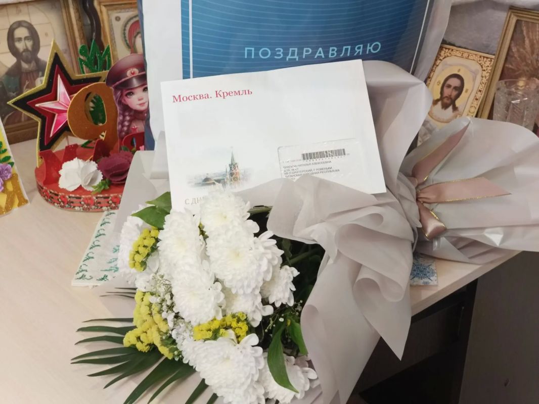 В Ровеньках поздравили с днем рождения Наталью Алексеевну Брагину Сегодня свой день рождения отмечает жительница города Ровеньки Наталья Алексеевна Брагина. В этот знаменательный день именинницу навестили почетные гости:... В Ровеньках поздравили с днем рождения Наталью Алексеевну Брагину Сегодня свой день рождения отмечает жительница города Ровеньки Наталья Алексеевна Брагина. В этот знаменательный день именинницу навестили почетные гости:...