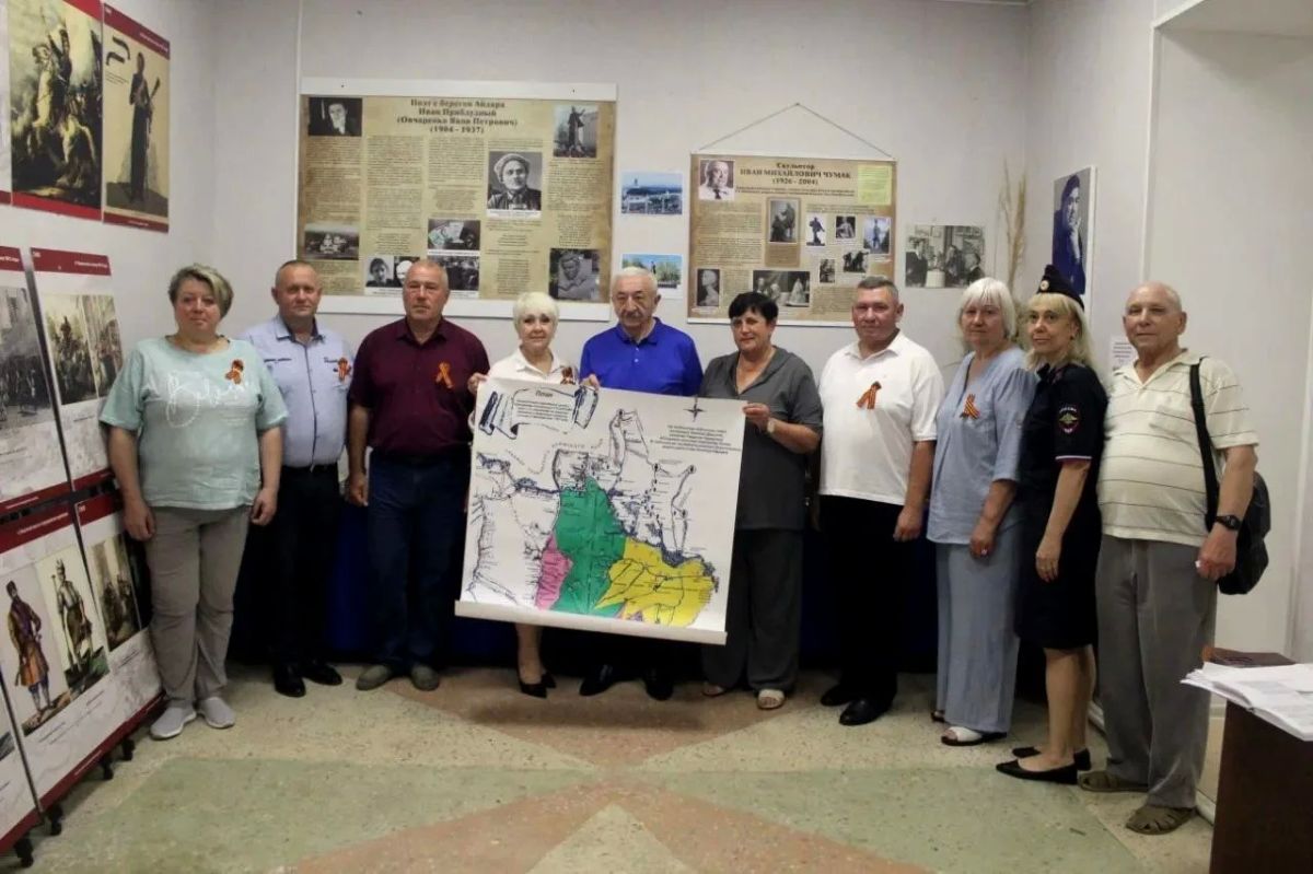 Память и искусство: два подвига, одна земля – в рамках проекта «Историческая память» селе Хорошем и Новоайдаре почтили память героя Великой Отечественной войны и скульптора, создавшего «Комбата Память и искусство: два подвига, одна земля – в рамках проекта «Историческая память» селе Хорошем и Новоайдаре почтили память героя Великой Отечественной войны и скульптора, создавшего «Комбата