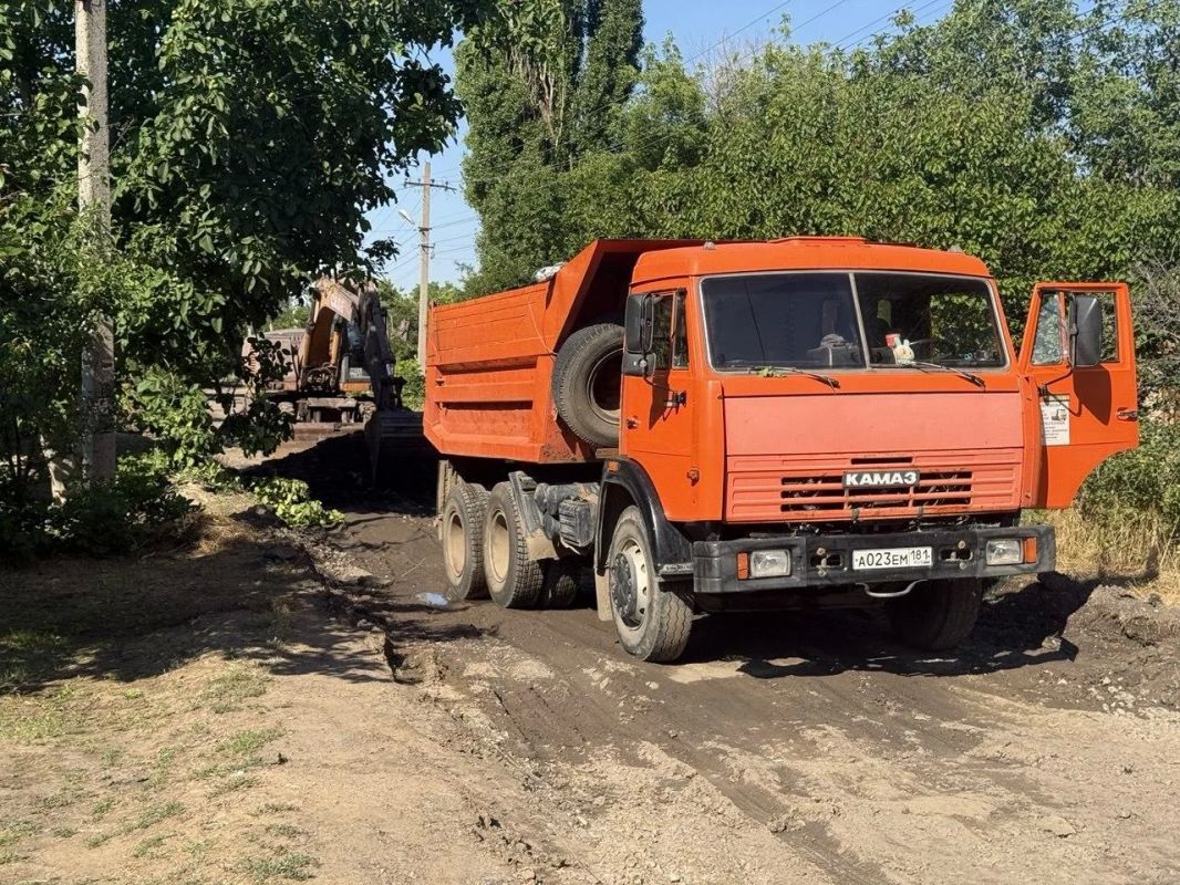 Ульяновские дорожники приступили к капитальному ремонту улицы Маяковского в Лутугино Ульяновские дорожники приступили к капитальному ремонту улицы Маяковского в Лутугино