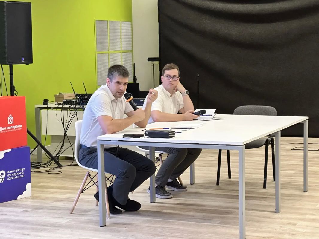 От безопасности соревнований до подготовки чемпионов: о чем говорили на встрече Министр спорта ЛНР с руководителями спортивных федераций От безопасности соревнований до подготовки чемпионов: о чем говорили на встрече Министр спорта ЛНР с руководителями спортивных федераций