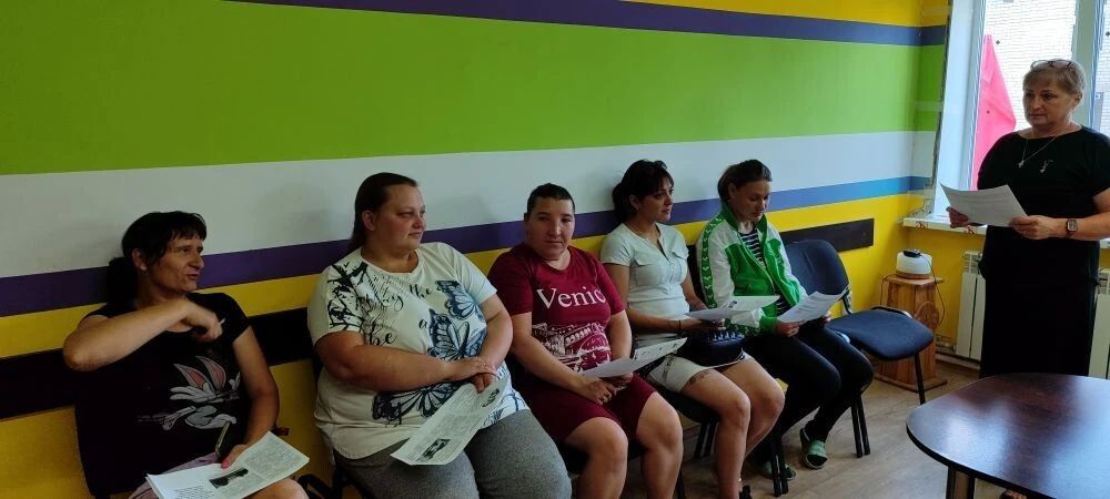 Семья под защитой закона: итоги тематической недели в пгт Центральный Семья под защитой закона: итоги тематической недели в пгт Центральный