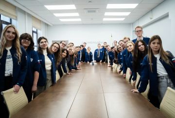 Старт в будущее. Если тебе от 18 до 35 лет и ты хочешь прокачать навыки, получить уникальный опыт и стать частью команды федеральных органов — этот шанс для тебя
