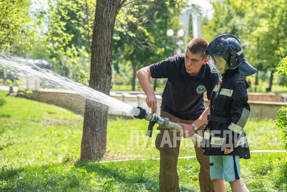 В Луганске прошел фестиваль «Семейная команда» В Луганске прошел фестиваль «Семейная команда»
