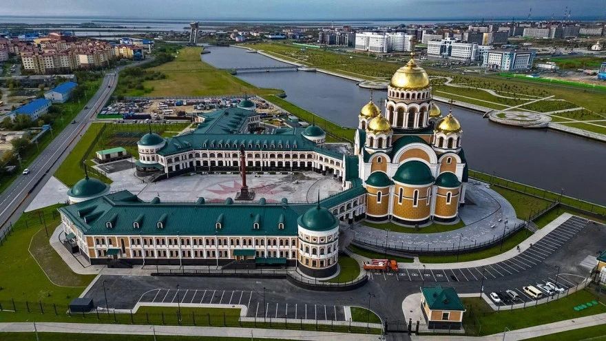 Рубрика "100 фактов о РОССИИ" Салехард — единственный в мире город на Северном Полярном круге Рубрика "100 фактов о РОССИИ" Салехард — единственный в мире город на Северном Полярном круге